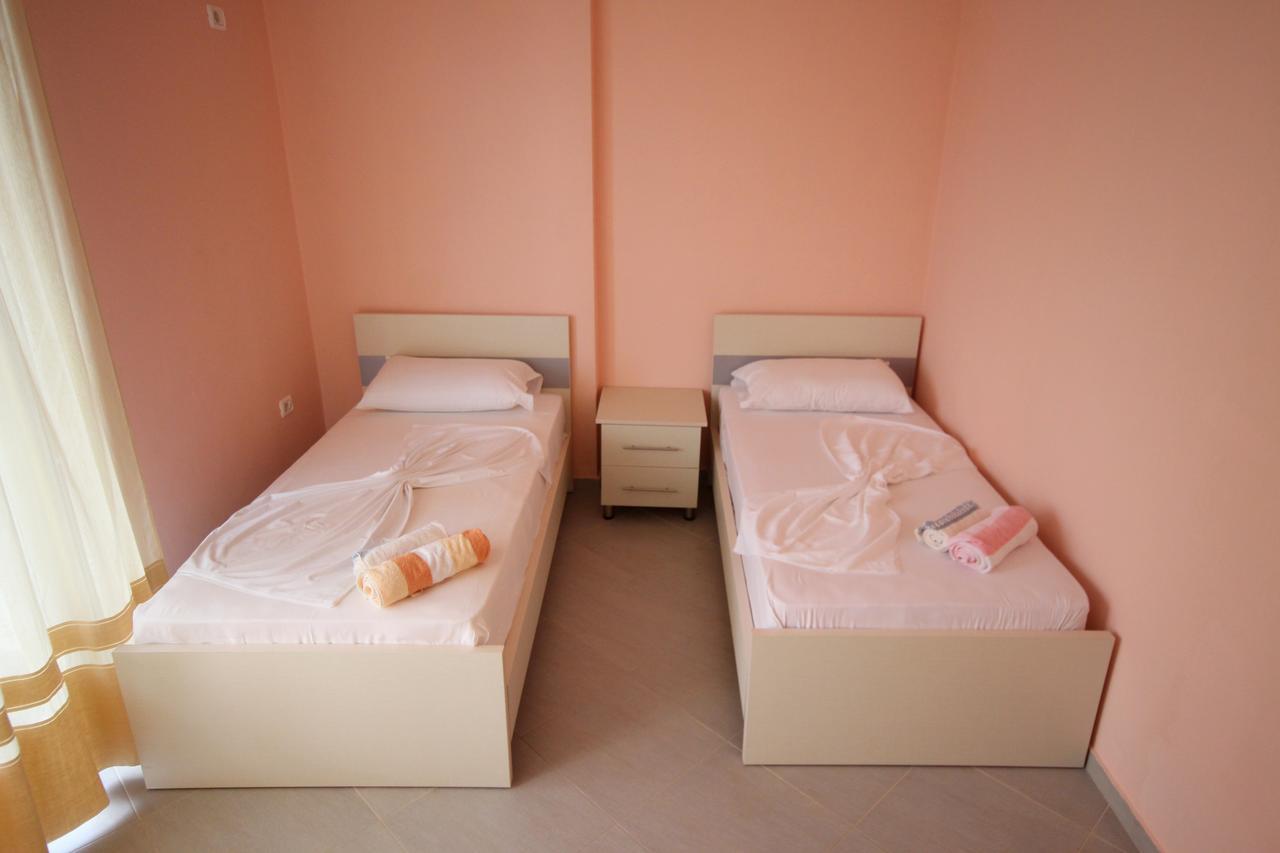 Ideal Holiday Apartments Sarande Ngoại thất bức ảnh