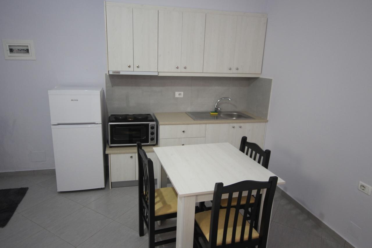 Ideal Holiday Apartments Sarande Ngoại thất bức ảnh